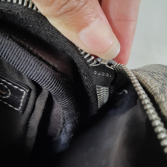 Authentic Gucci GG Supreme monogram canvas message Crossbody bag - Picture 16 of 16